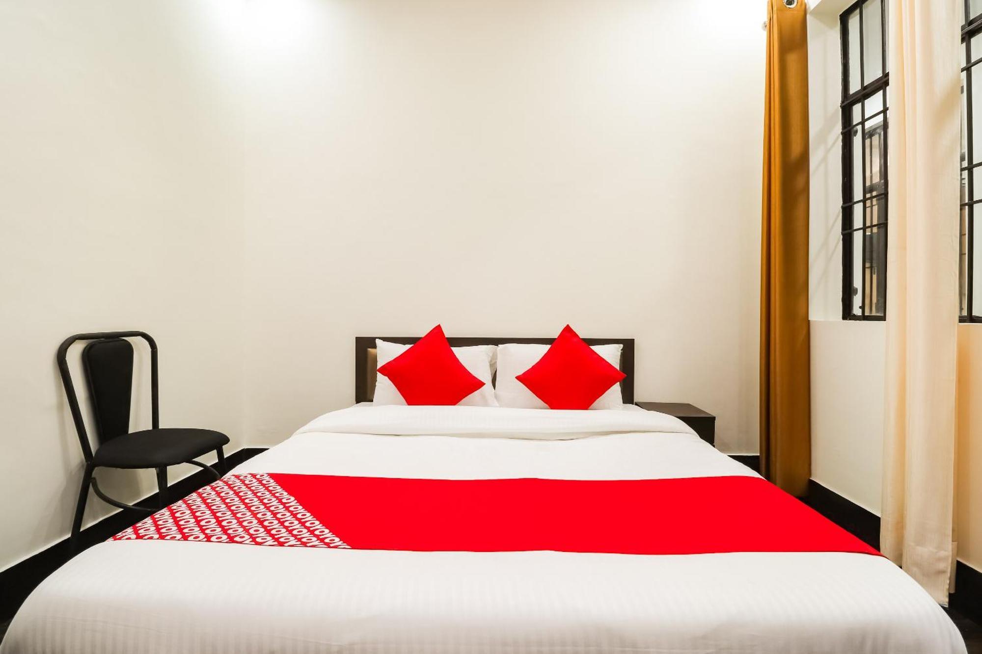 Oyo Hotel Pacifica Near Phoenix United Lucknow Exterior foto