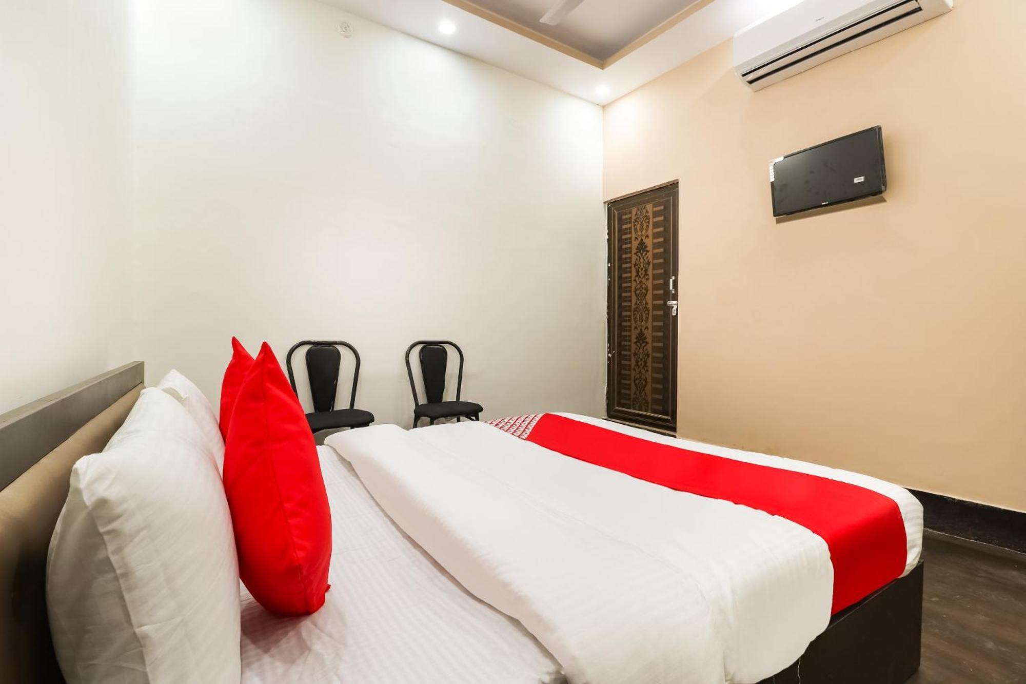 Oyo Hotel Pacifica Near Phoenix United Lucknow Exterior foto
