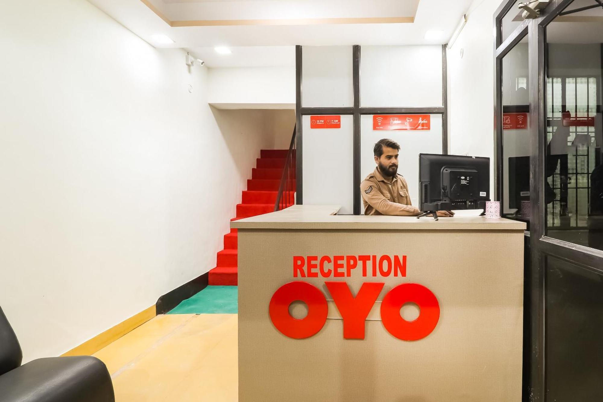 Oyo Hotel Pacifica Near Phoenix United Lucknow Exterior foto