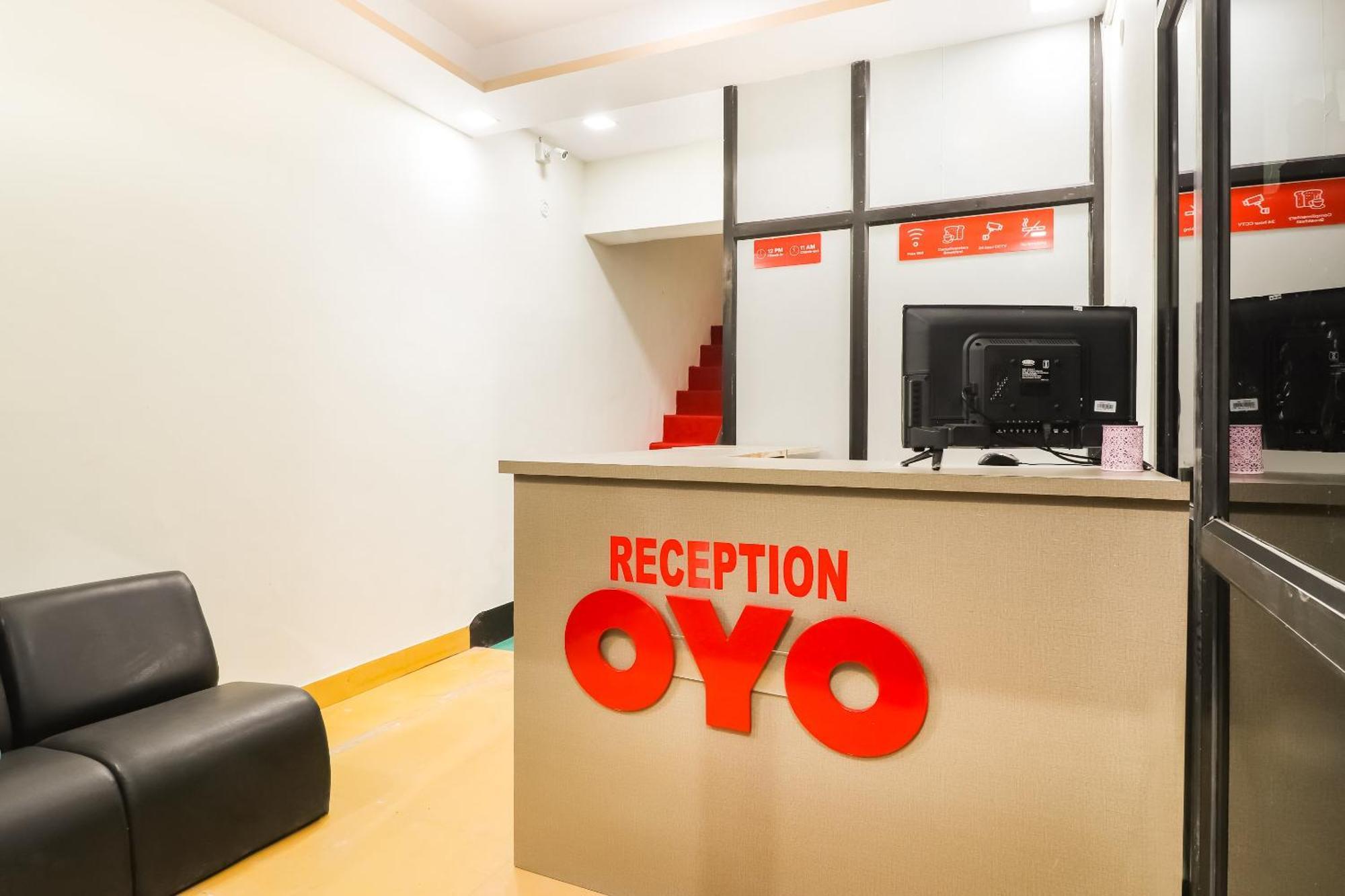 Oyo Hotel Pacifica Near Phoenix United Lucknow Exterior foto